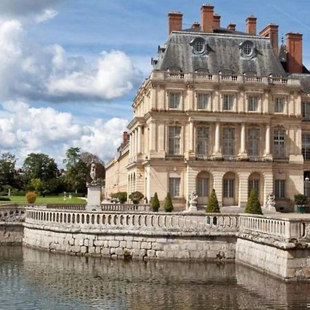 Zanzibar - 15 Min Walk To Fontainebleau Chateau アヴォン エクステリア 写真