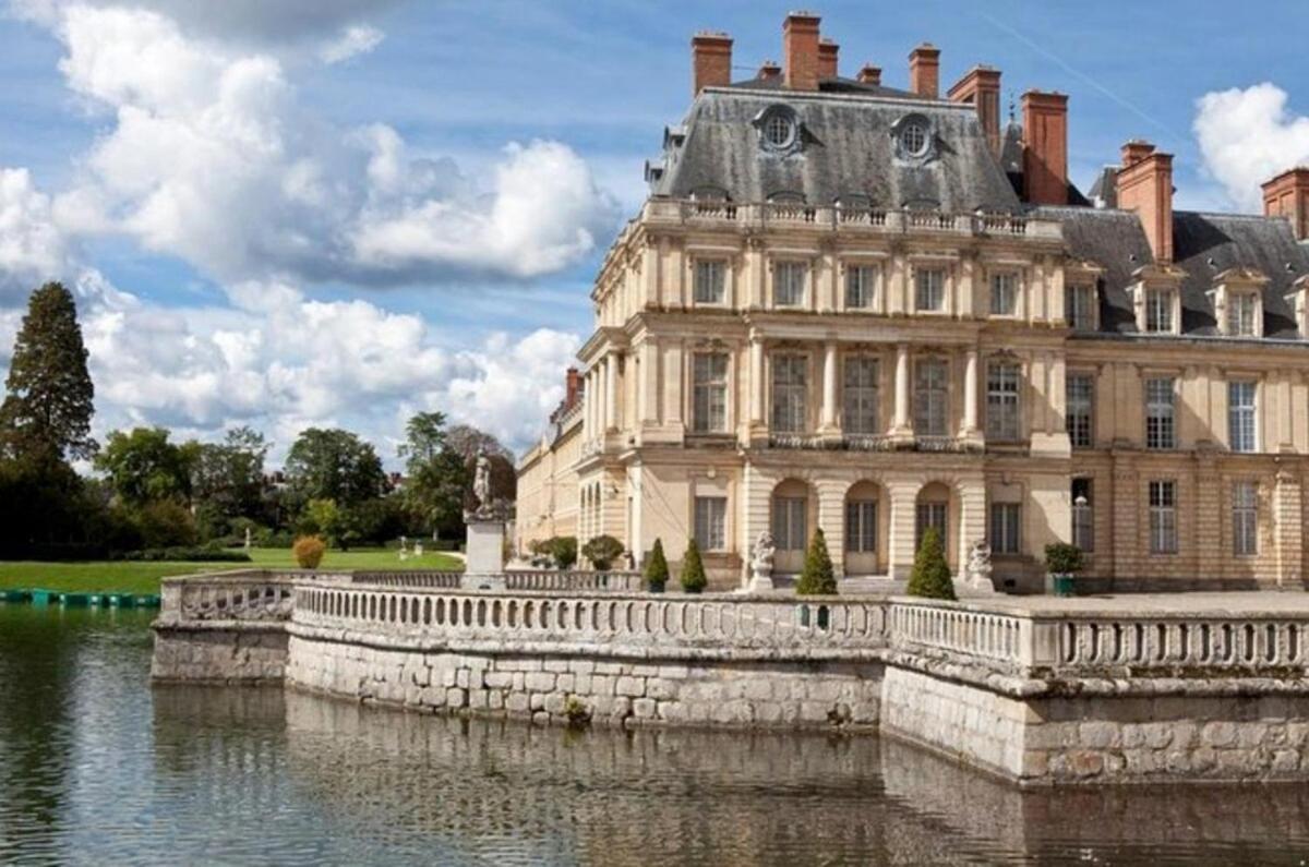 Zanzibar - 15 Min Walk To Fontainebleau Chateau アヴォン エクステリア 写真